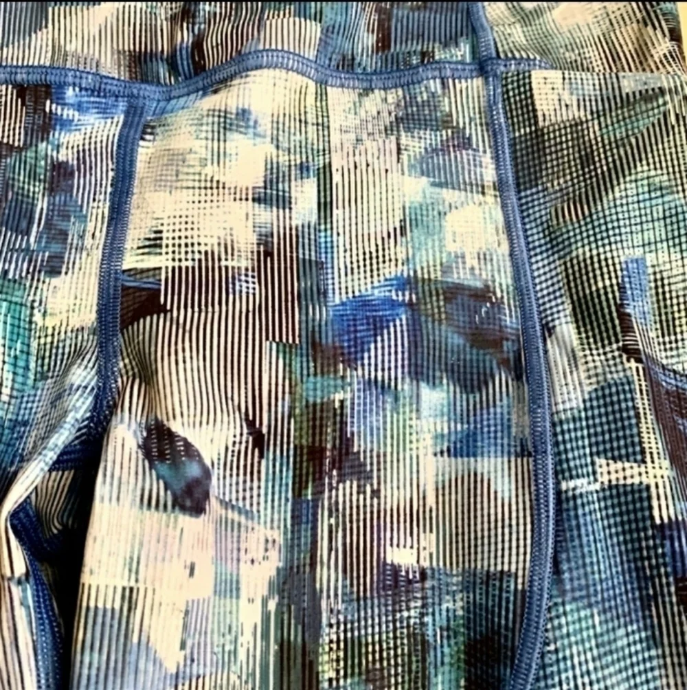 Lululemon On Pace Crop *21